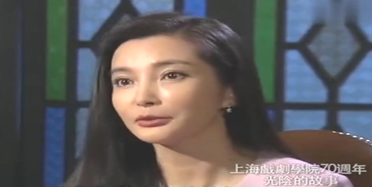 李冰冰感情经历_任泉李冰冰广告_李冰冰陈坤吻戏