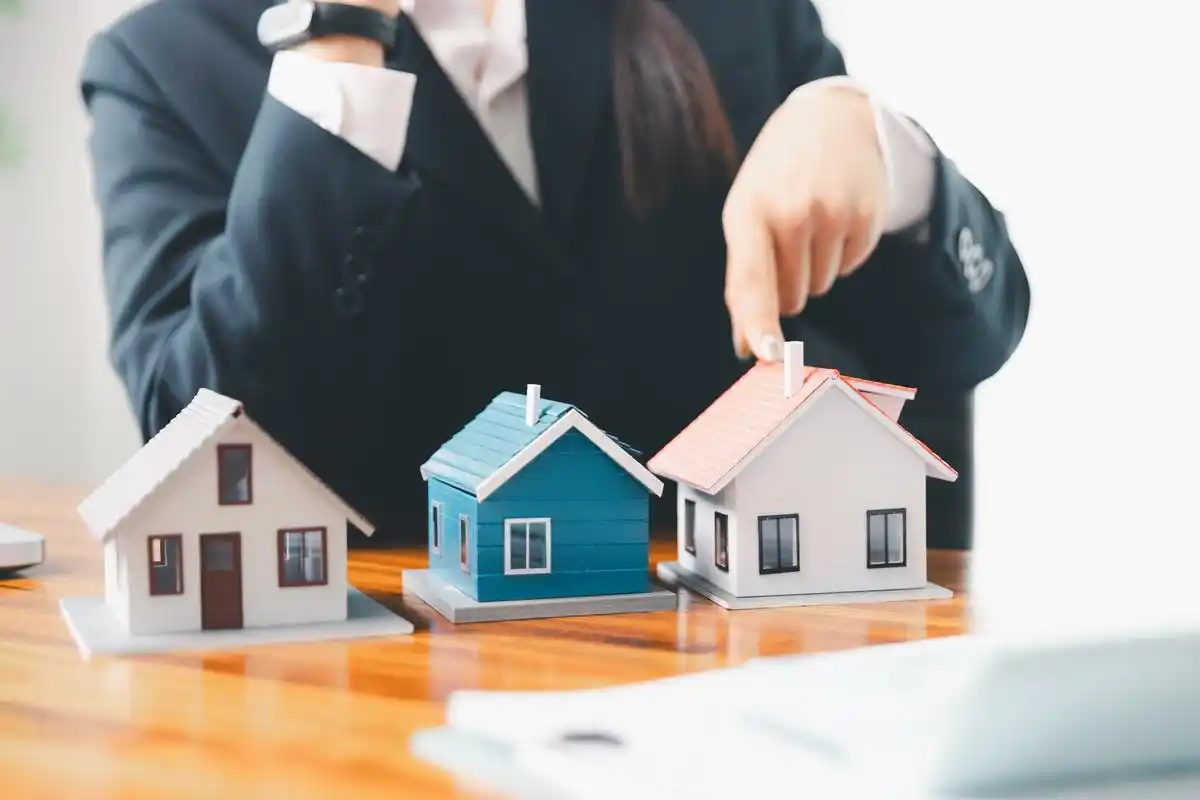 三种合法取出房产证场景操作_房产证抵押会给凭证吗_抵押房产证法律归属权解析