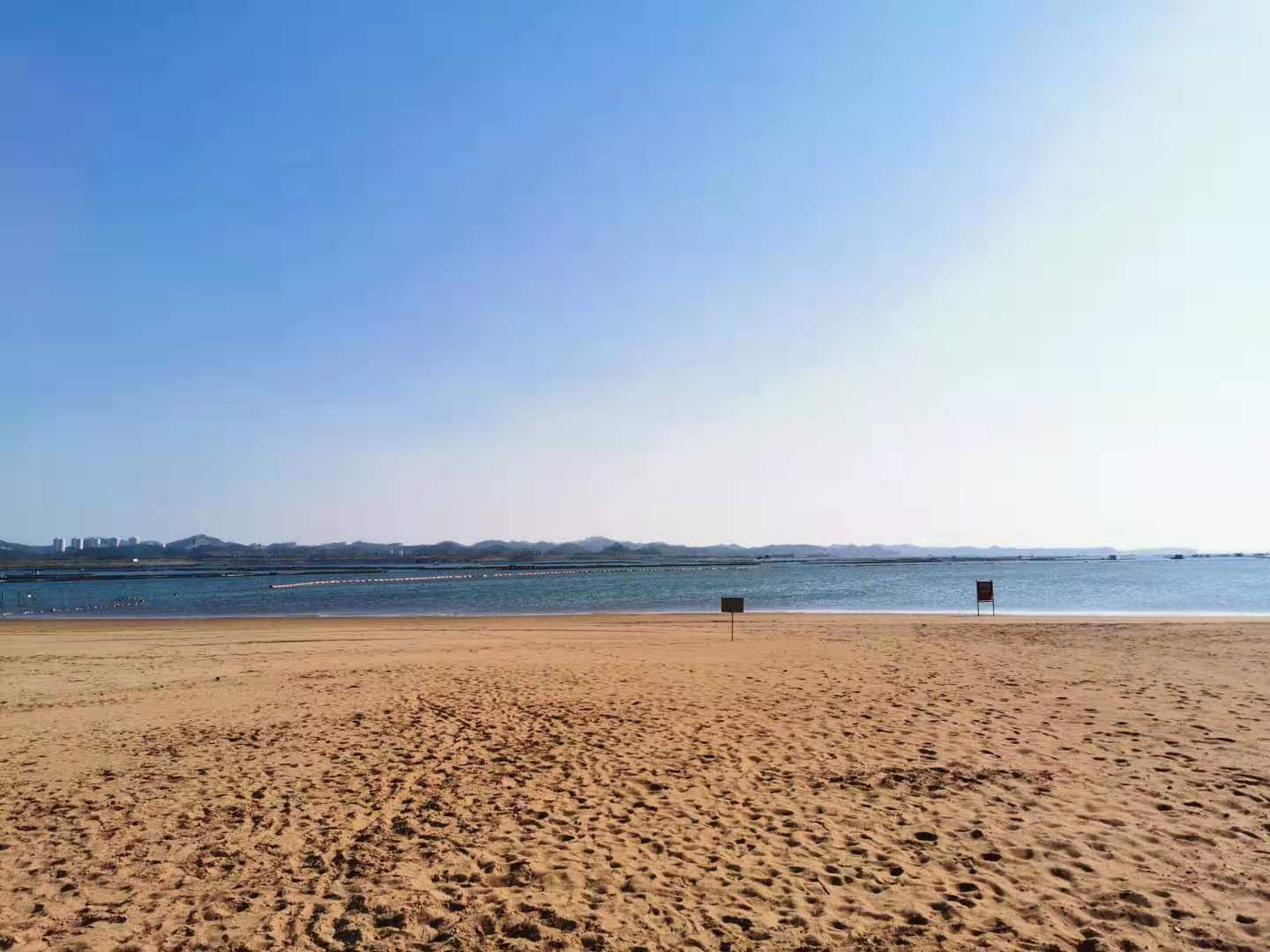 北戴河海鲜市场_北戴河旅游攻略_北戴河刘庄旅店多少钱?