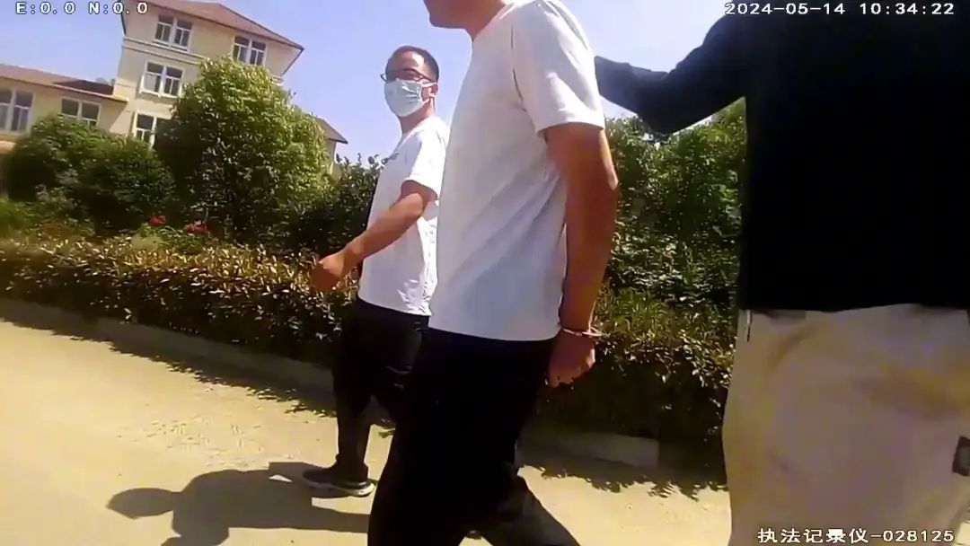 炒恒指期货被骗_境外投资理财诈骗_黄金期货投资骗局