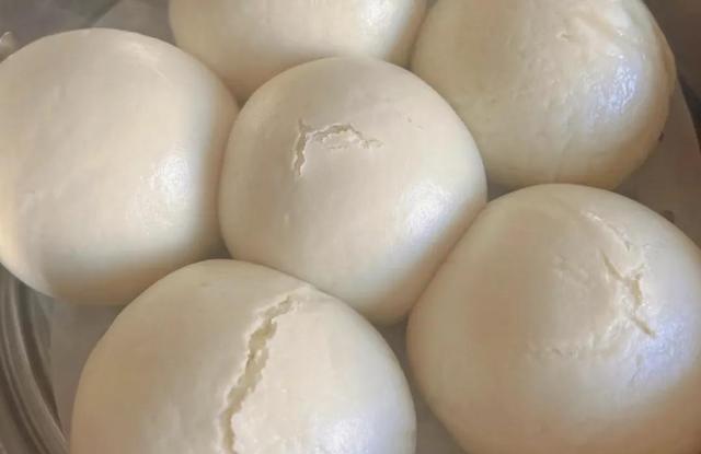 高筋中筋面粉配比_北京馒头技术培训_蒸馒头技巧